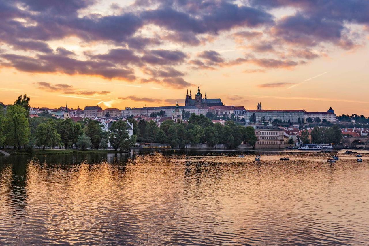 براغ Charles Bridge Apartment المظهر الخارجي الصورة